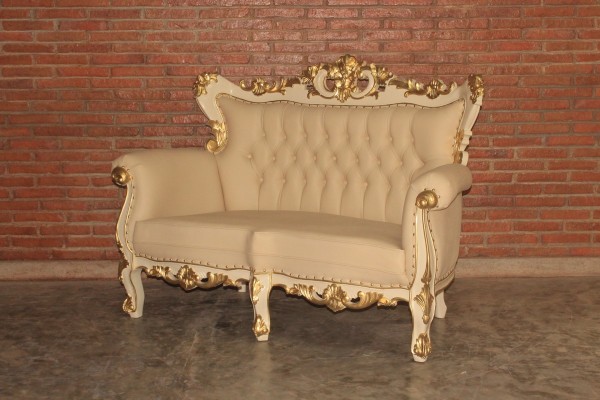 Barock Sofa Couch Garnitur Sessel Tisch, Repro-Antik-Design, Mahagoni massiv holz, gold weiß, Kunstleder mit Goldnieten, aufwendige Holzschnitzerei