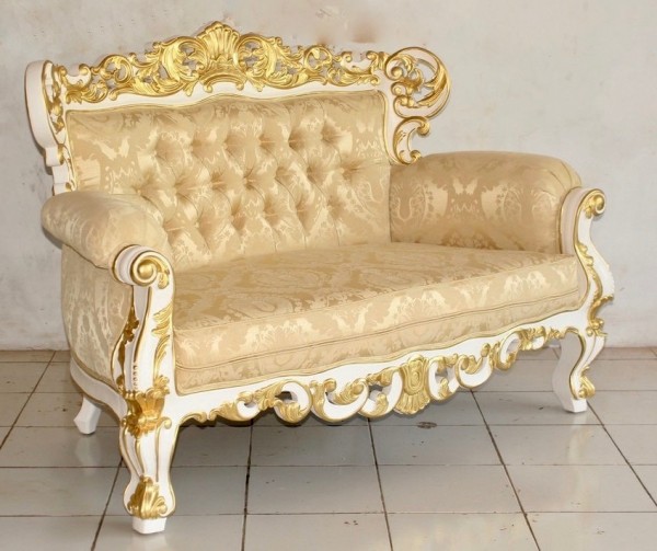 Barock Sofa Polstermöbel, Repro-Antik-Design, Mahagoni massiv Holz, weiß mit gold Dekor lackiert, Holzschnitzerei