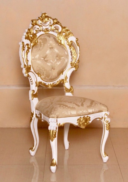 Barock Stuhl Minerva lackiert in Antik-weiß mit starkem gold Dekor und weißem Kunstleder,Repro-Antik-Design